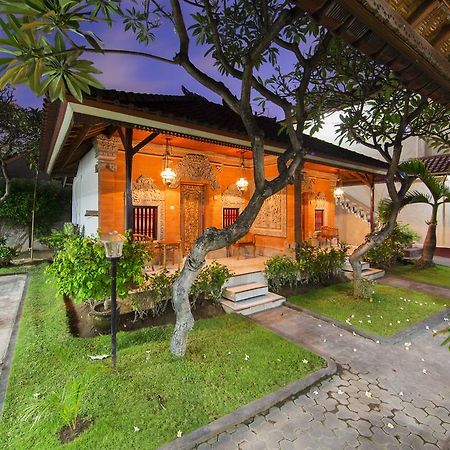 Hotel Surya Tropical Kuta Kuta Lombok Exterior foto