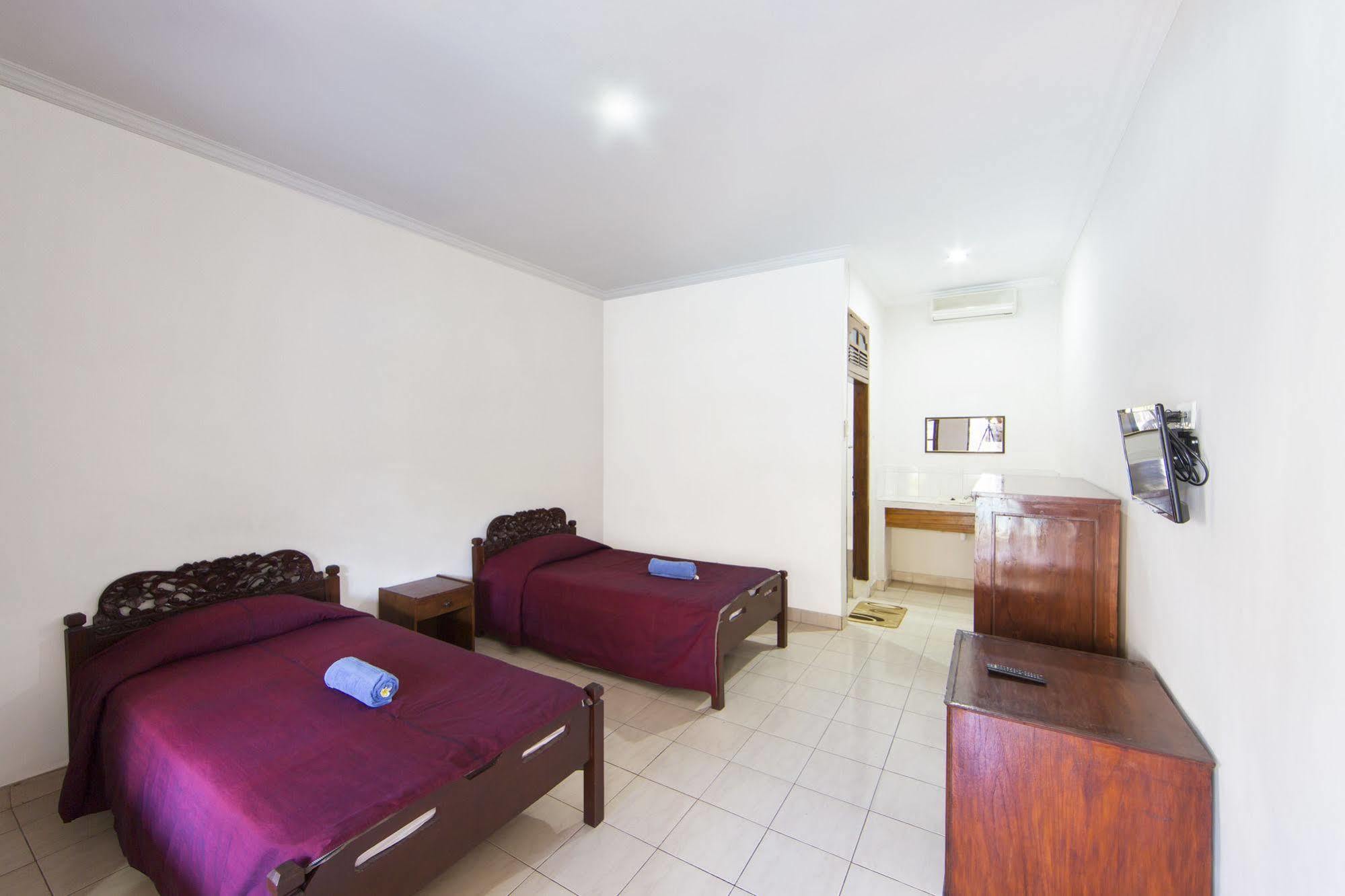 Hotel Surya Tropical Kuta Kuta Lombok Exterior foto