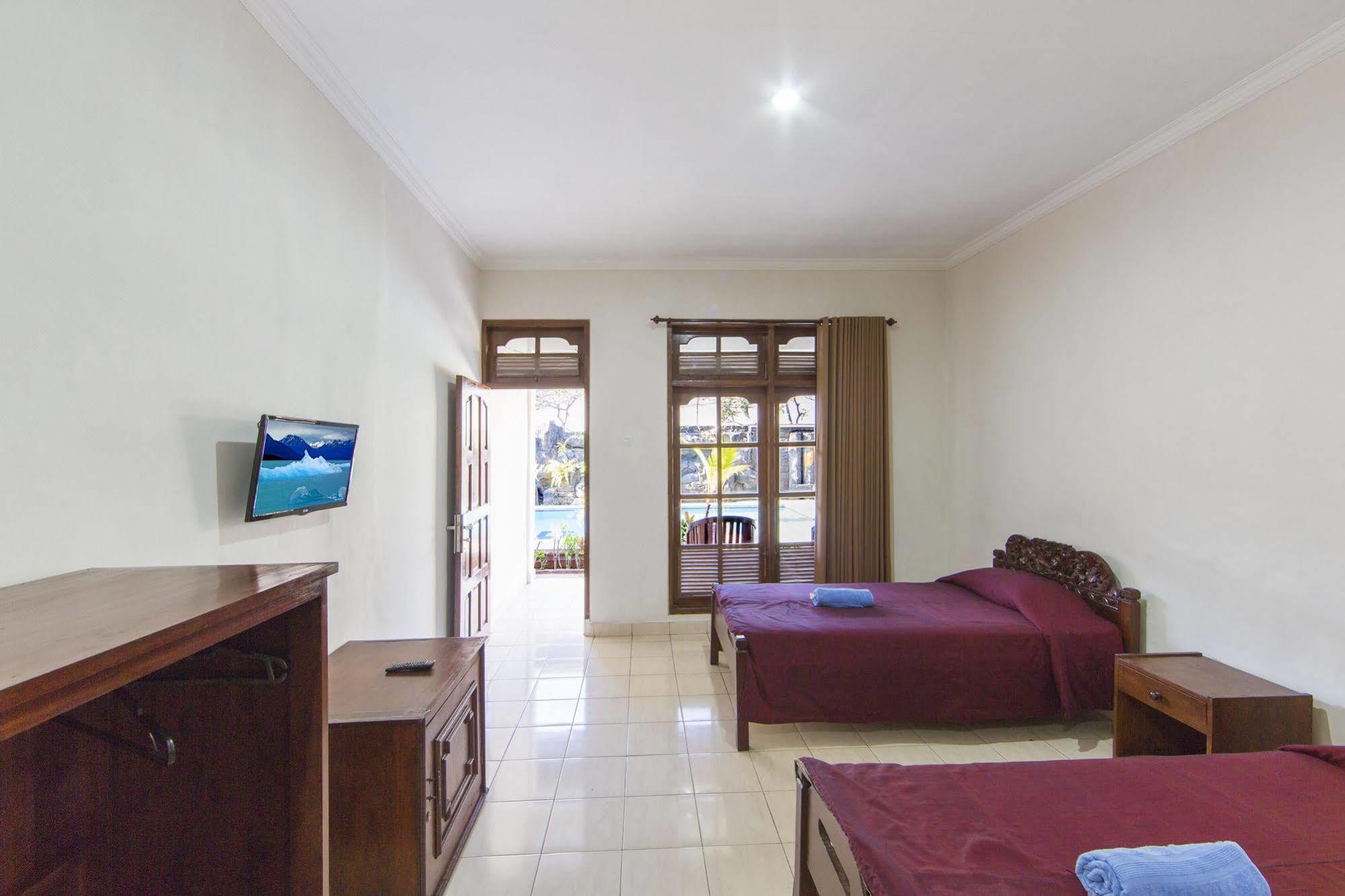 Hotel Surya Tropical Kuta Kuta Lombok Exterior foto
