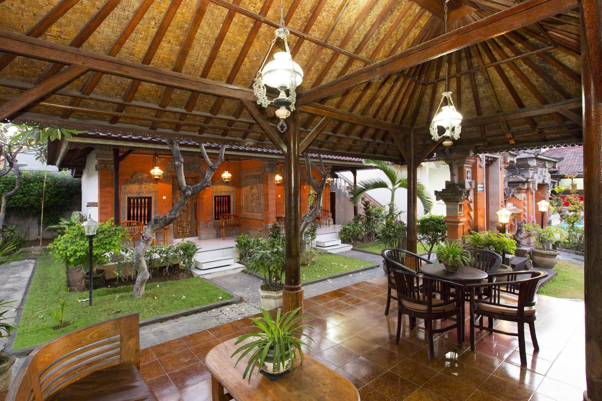 Hotel Surya Tropical Kuta Kuta Lombok Exterior foto