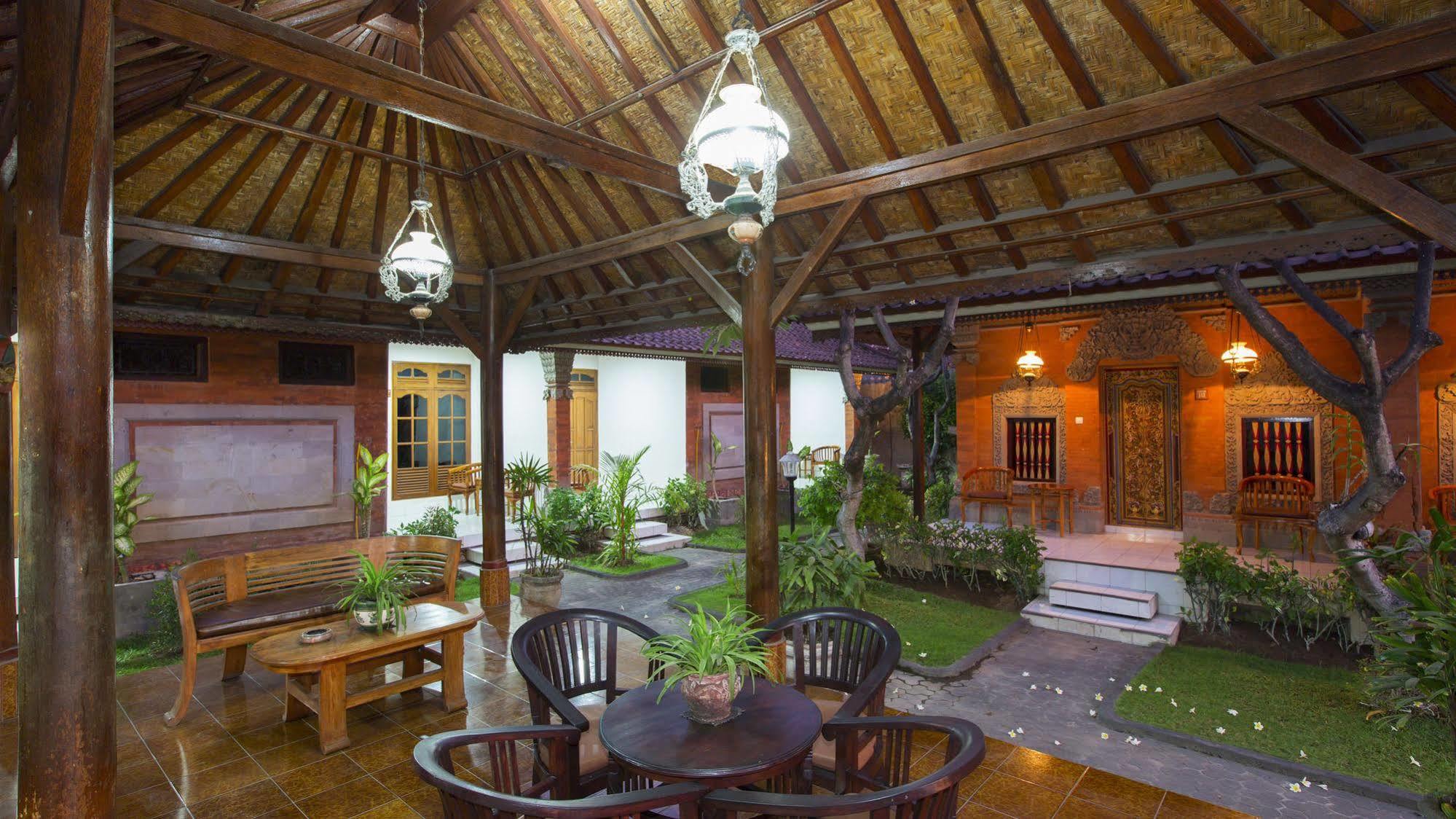 Hotel Surya Tropical Kuta Kuta Lombok Exterior foto